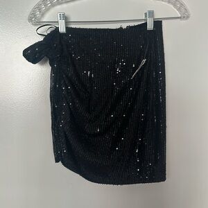 Sequin black skirt with side tie and rouching